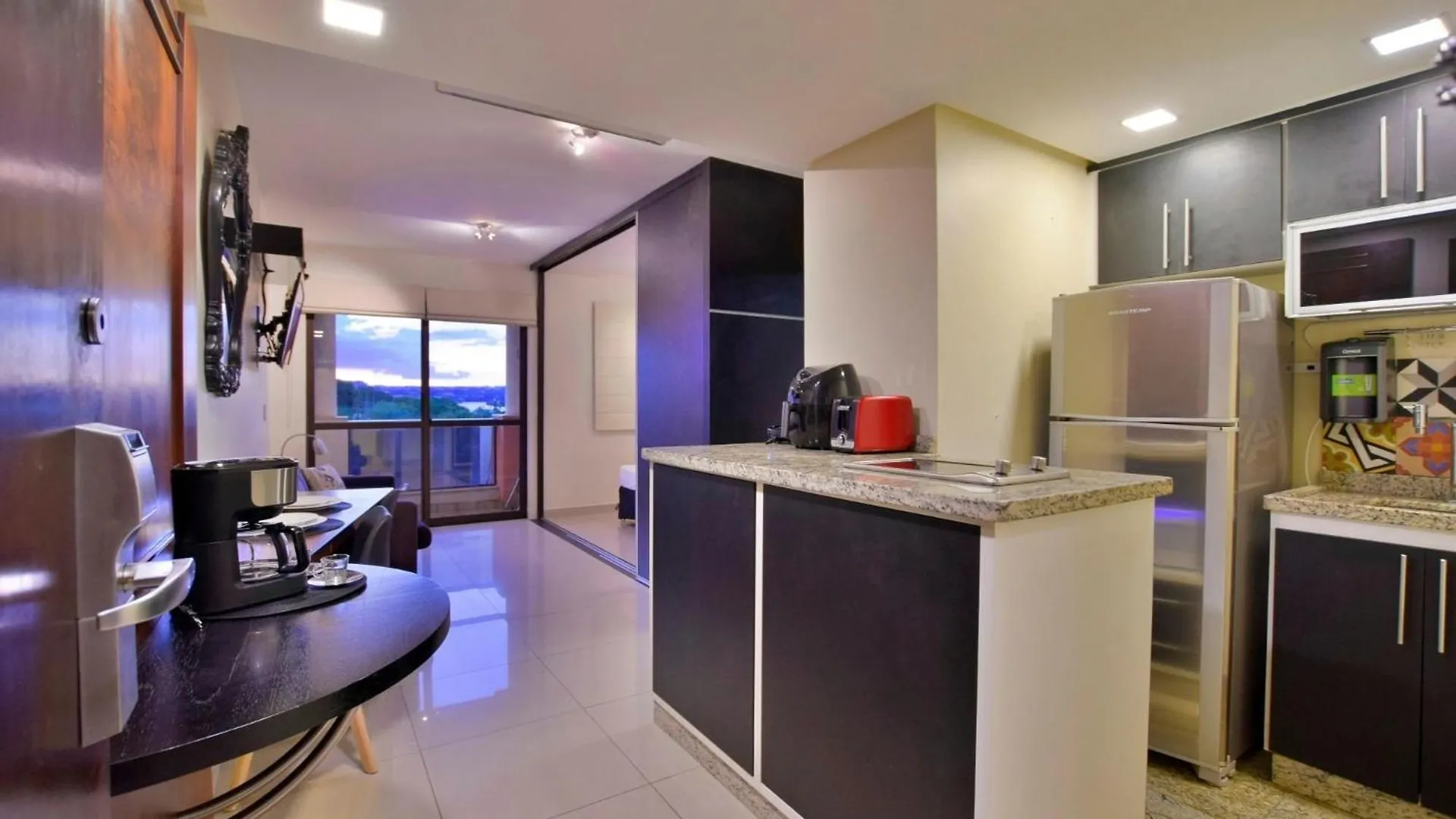 Lindo Flat 410 Beira Lago Brezilya 0*,